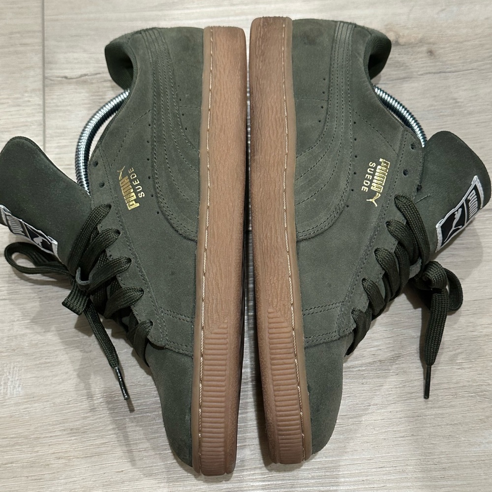 Puma Suede size 9.5